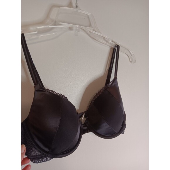 Calvin Klein Smashing Matte + Shine Demi Bra Black Sz 36B Underwire Light Padded - Picture 2 of 5